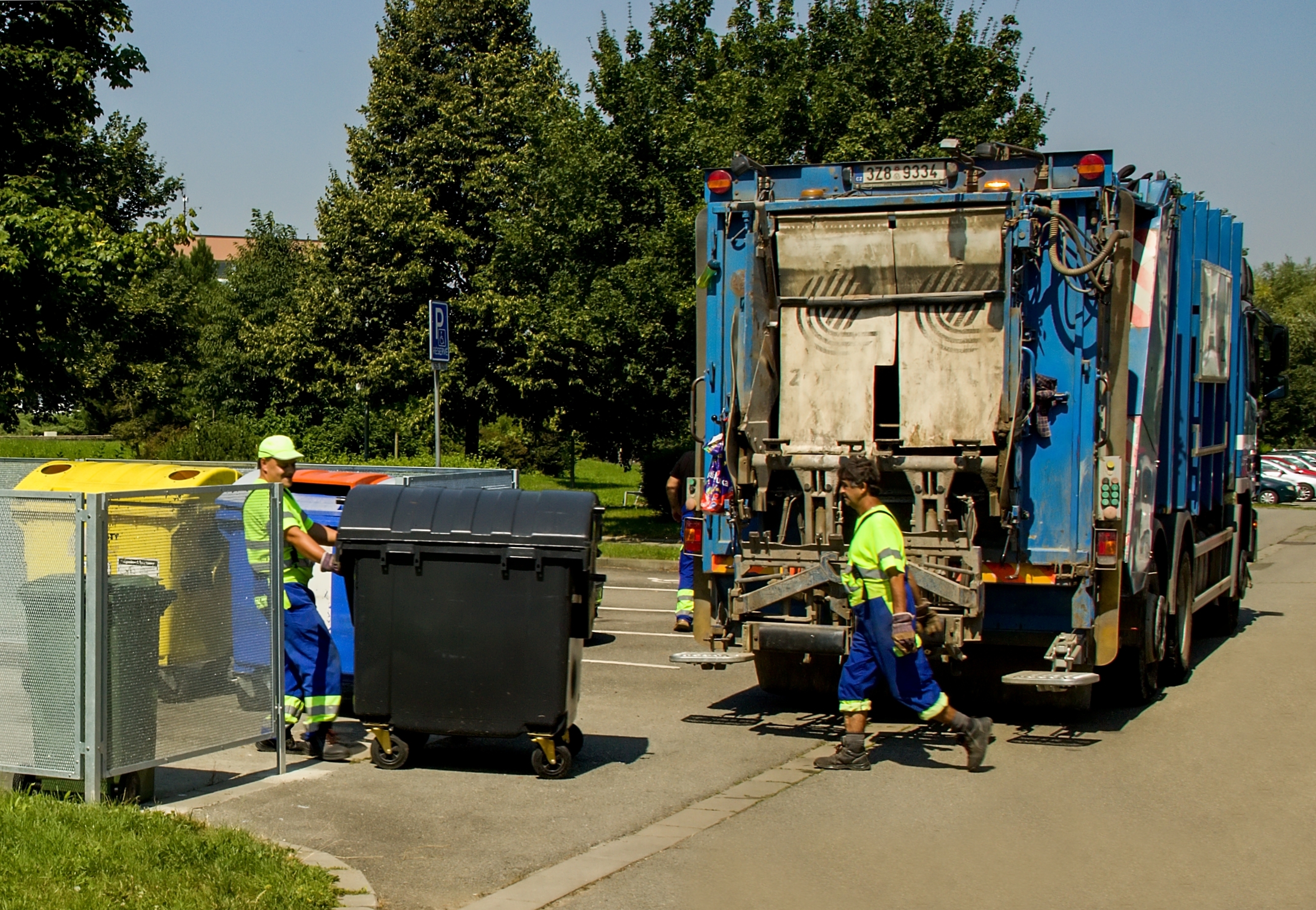 Opravy kontejnerových stání pokračují i letos