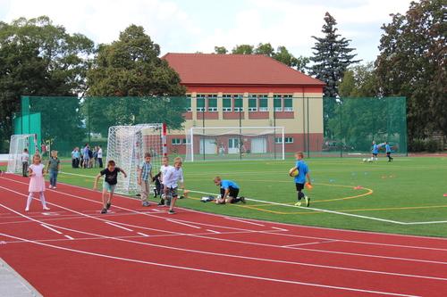 Nový sportovní areál a dětské hřiště na Mojmíru už jsou v provozu