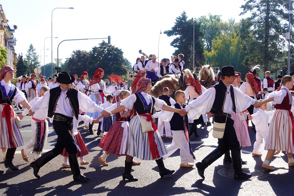 Hradiště prožilo víkend ve víru vína a tance