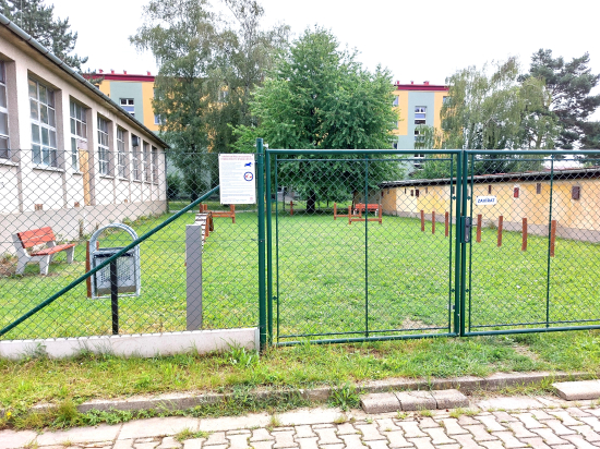 Výběh pro psy Svatováclavská.jpg