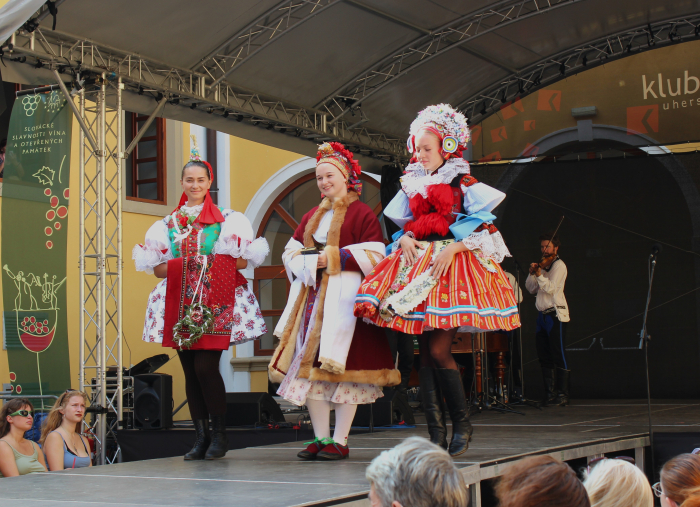 Slovácké slavnosti vína a otevřených památek.jpg