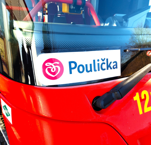 Uherské Hradiště spustilo novou městskou hromadnou dopravu: 1. února odstartovala Poulička.