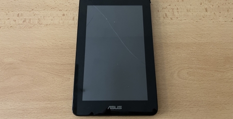 Černý tablet zn. Asus / Ztráty a nálezy