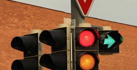 Semafor na křižovatce Velehradské třídy s ul. Hradební