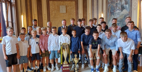 slavnostní přijetí fotbalistů ZŠ Sportovní.jpg