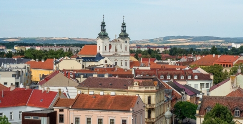 Uherské Hradiště -střešní krajina s dominantou věží kostela svatého Františka Xaverského 