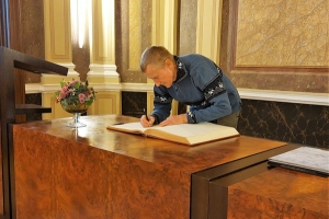 Účastníci říjnové výzvy 10 000 kroků v průměru překonali každý den téměř 1 100 km